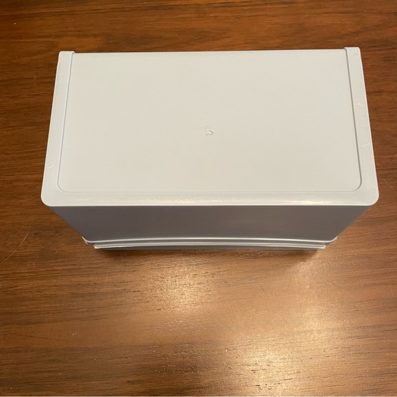 Vintage Blue Hard Plastic File Card Recipe Storage Box 8.5x4.5x5.5" - Picture 8 of 8